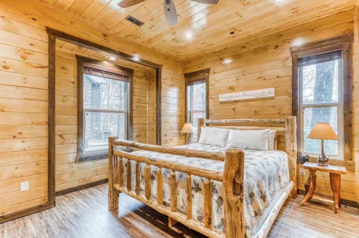 The Great Dogwood Manor By Stony Brook Cabins Gatlinburg Exterior photo