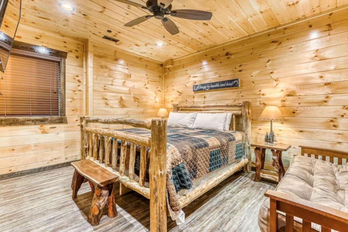 The Great Dogwood Manor By Stony Brook Cabins Gatlinburg Exterior photo